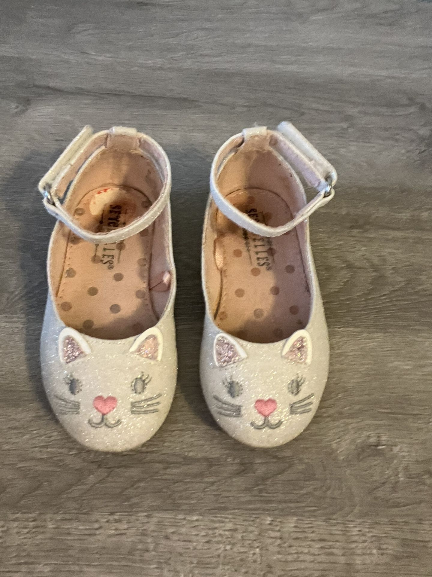 Girls Pink Cat Embroidered Glitter Flats Ankle Strap Casual size 7c