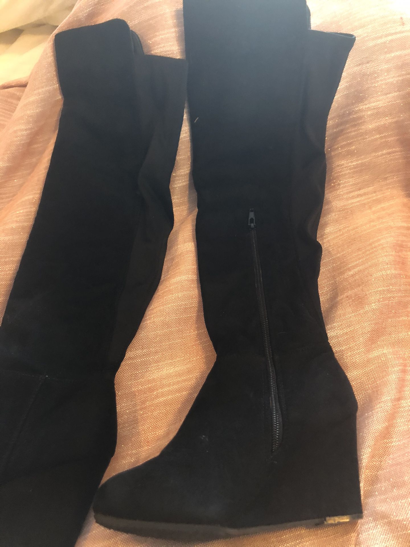 Size 6 knee high wedge boots