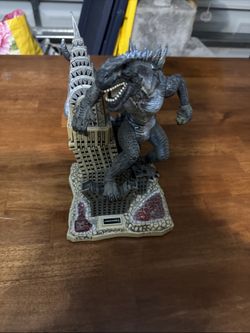 Trendmasters Godzilla Figure with City Base for Ages 8-11, 12-16, 17 Years & Up