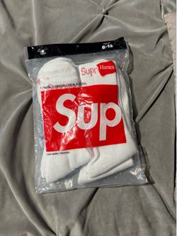 Supreme socks