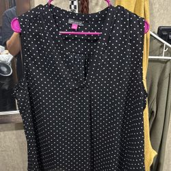 Women’s Top Lightly Worn