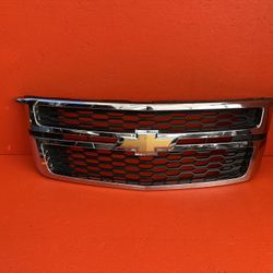 2015 - 2020 CHEVROLET TAHOE SUBURBAN FRONT RADIATOR GRILLE GRILL OEM 23440914