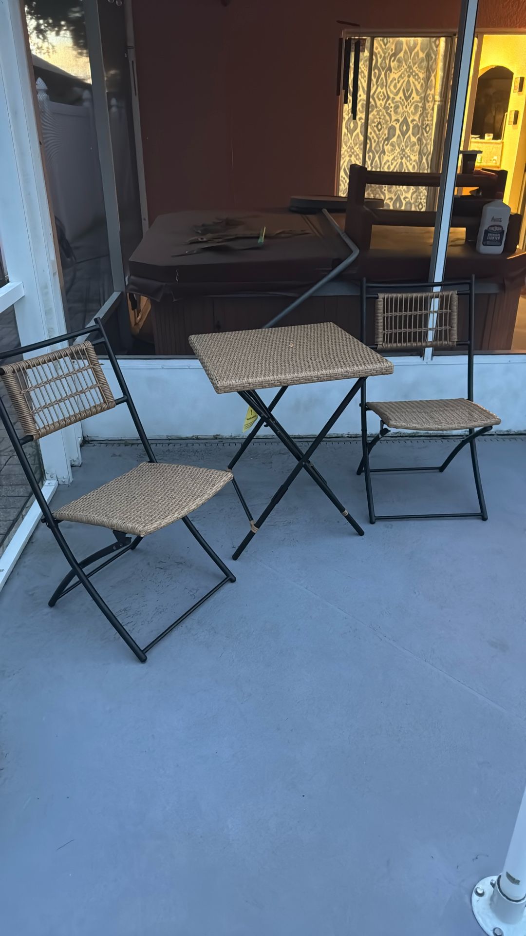 table and chairs