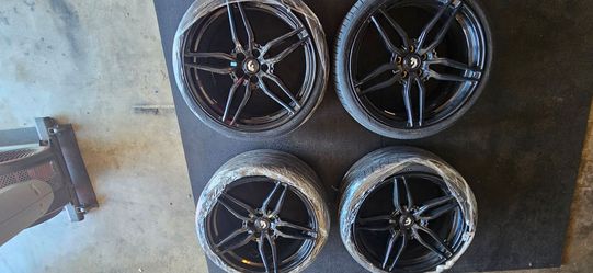 Forgiato Ev001 wheels and tires