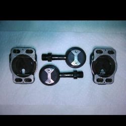 Speedplay pedals & cleats. Road bike pedals. Clipless Bike racing. Speed Play. Cycling Pedals