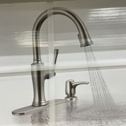 Kohler Cardale R72247-SD-VS is a single-handle pull-down kitchen faucet