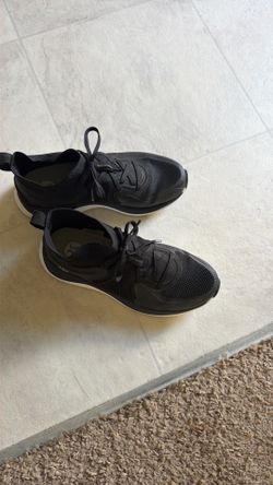 Used Lululemon women’s shoes 6.5