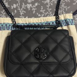 Tory Burch 153400 Willa Matte Quilted With Black Hardware Women's Mini Top Handle Crossbody Bag