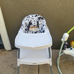Evenflo Highchair Like New  4-1 Eat And Grow Convertible 