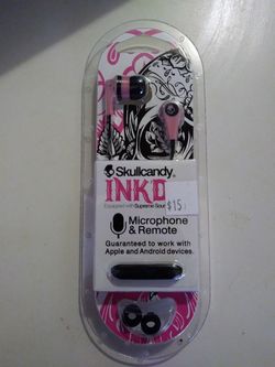 Brand new earphones skullcandy