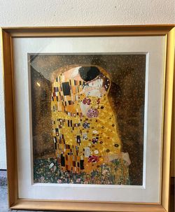 Large Gustav Klimt “The Kiss” Framed Art – Heavy Gold Frame