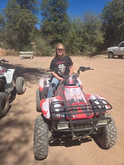 Nice 07 polaris trailboss 330 many new parts.