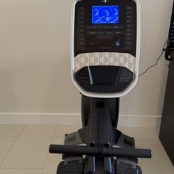 NordicTrack RW 500 Rowing Machine
