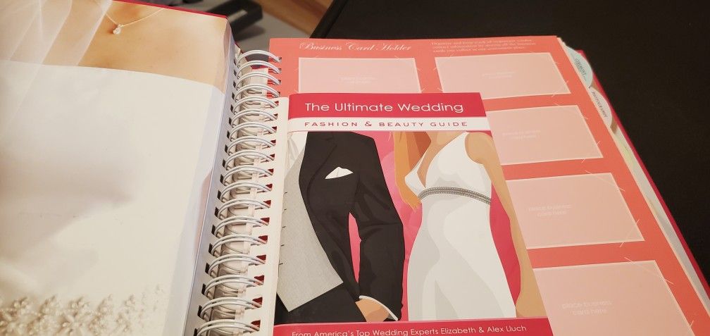 WEDDING PLANNER BOOK