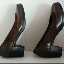 Women's Clarks Bendable Pumps Brown Leather Platform Heel Shoes - Size 9.5