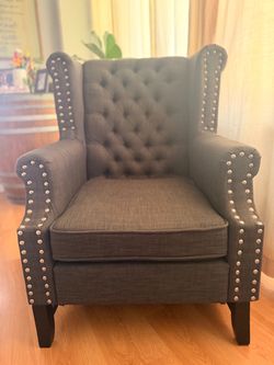 Dark Gray Button-Tufted Wingback Accent Chair w/ Nailhead Trim – Pristine Condition