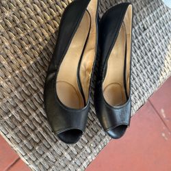 Black Shoes9.5 Medium