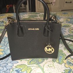 Black Michel Kors Purse