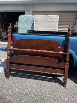Full Size Bed Set