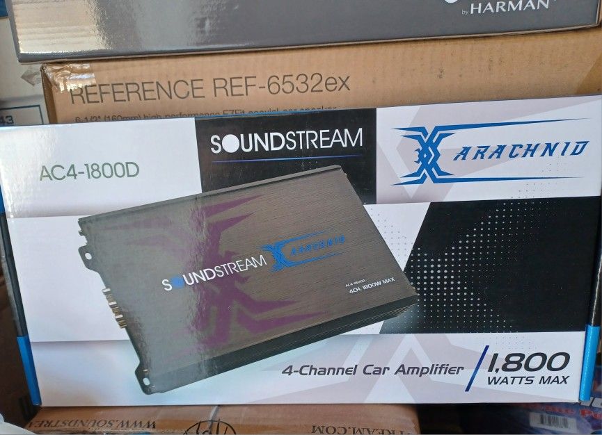 New 4 Channel Soundstream Amplifier 
