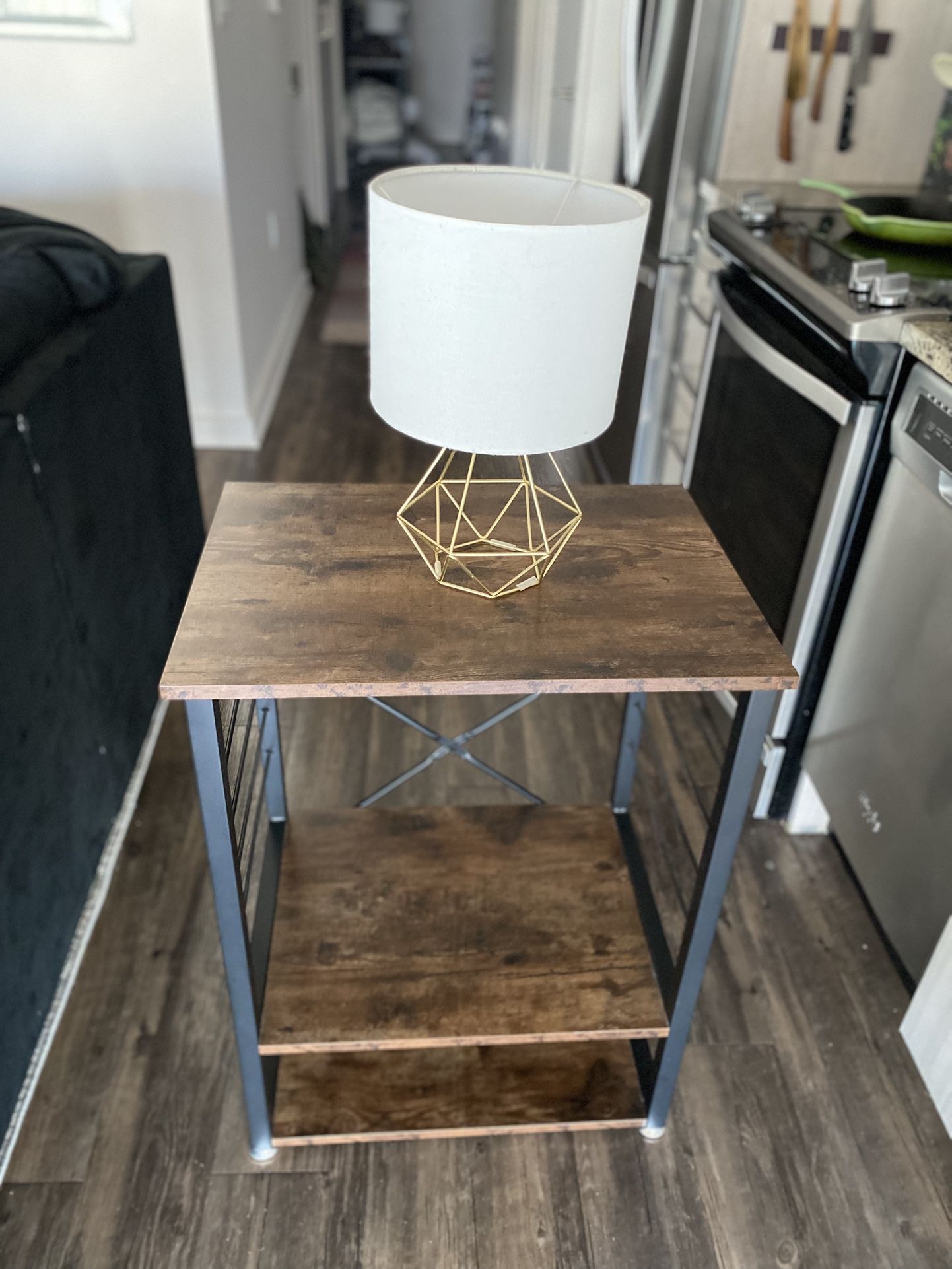 End Tables (2) With lamps (2)