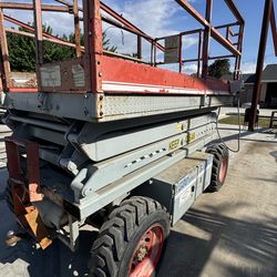 SkyJack 7027 600 Series