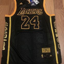 LAKERS JERSEY