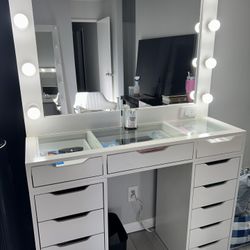 Makeup Vanity