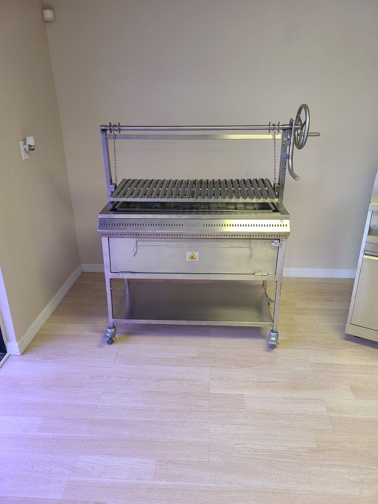 Stainless Steel Outdoor Kitchen