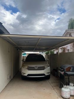 Metal shade