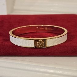 Brand New White Tory Burch Kira Enamel Hinged Bangle Bracelet with logo 18K-Gold-Plated