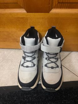 Kids Mid-Top Snow Boots Gray Black