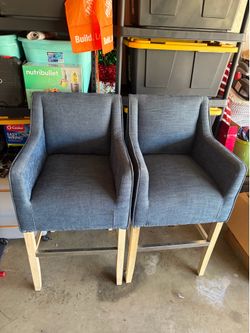Accent chairs