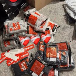 Supreme Socks “Read Desc”!!!