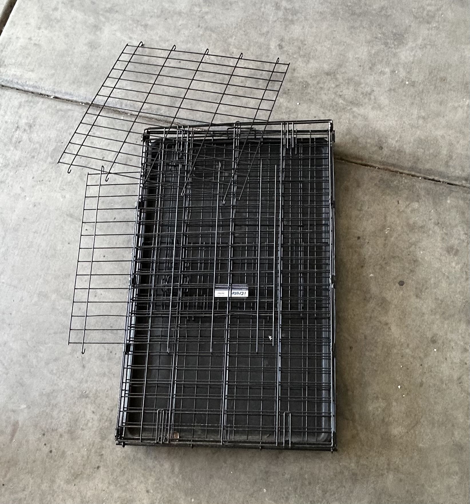Dog Kennel 32”x22”
