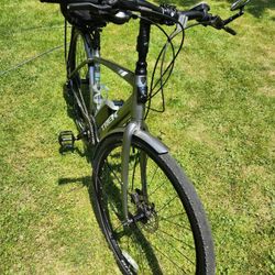 Trek Verve Plus E-bike. 
