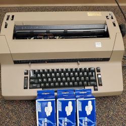 IBM selectric II correcting typewriter