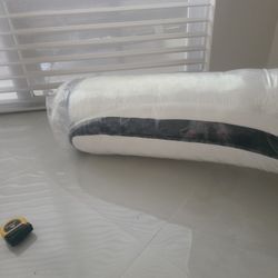 King Mattress New Sealed 14inch