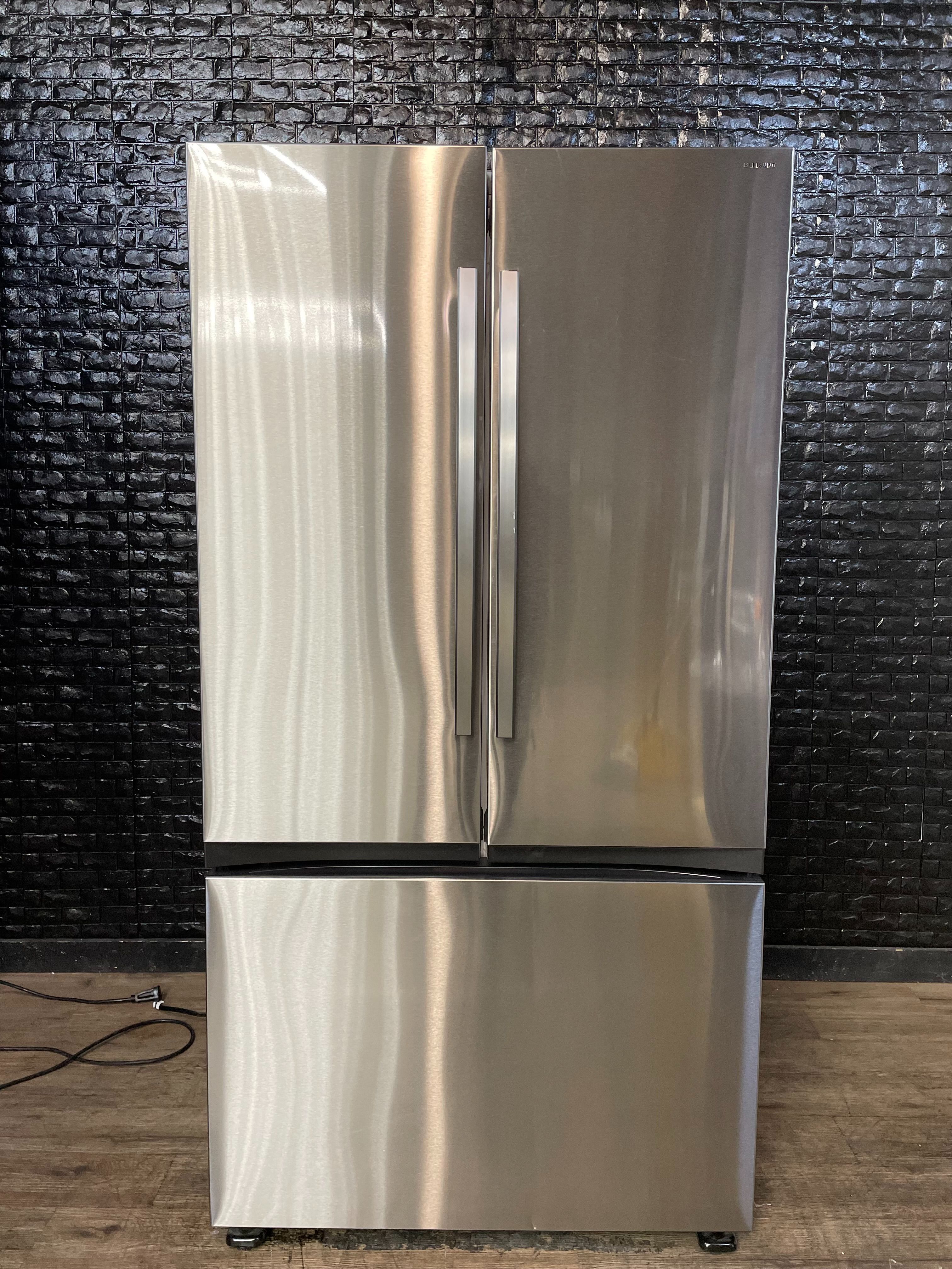 SAMSUNG REFRIGERATOR w/WARRANTY! R2843A