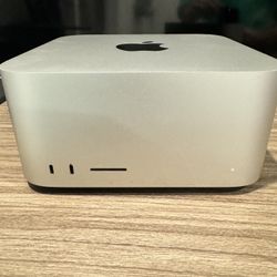 Mac Studio M1 Max