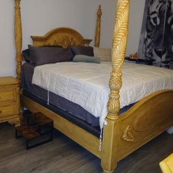 High End 4 Poster 6 Pice Bedroom Set