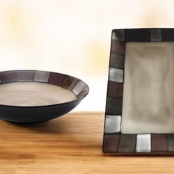 Pfaltzgraff Brand Set Of Large Bowl and Platter. $65 Or Best Offer. Must pick up  Set Bowl and Platter $45 or best offer . Must pick up  14 inch Bowl 