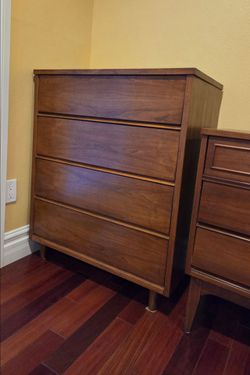 Dresser high boy real mcm !!! Ward furniture.