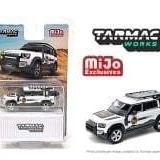 Tarmac Works 1:64 Mijo Exclusives 2021 Land Rover Defender 110 TREK Edition with Rack