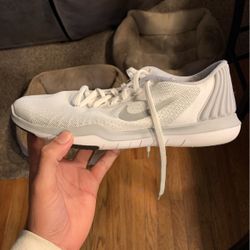 Women’s Nike Running Shoe 7.5