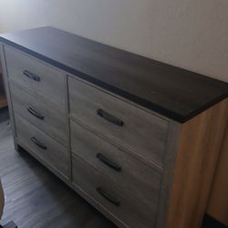 6 Drawer Dresser