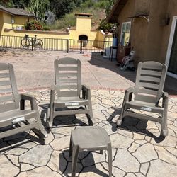 3 Plastic Rocking Chairs And Table