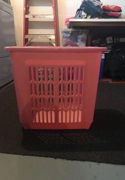 Laundry hamper (basket)