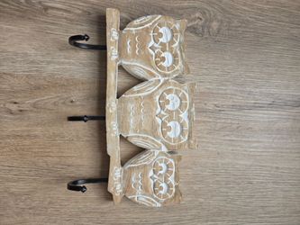 Owl hanger
