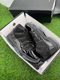 Jordan 11 “Cap and Gown” Size 11M